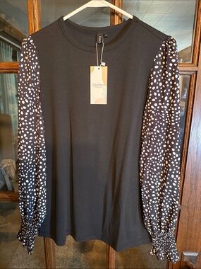 Dealmore Womens Black Polka Dot Puff Sleeve Crewneck Top Smocked Cuffs Small NWT
